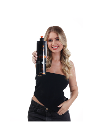 Shampoo Regenerador Profissional, para tratar, nutrir cabelos que passaram pelo processo de descoloração e mechas, atua devolvendo massa, lipídios e aminoácidos aos fios. Promovendo a recuperação da fibra capilar, evitando o emborrachamento, metal free, n